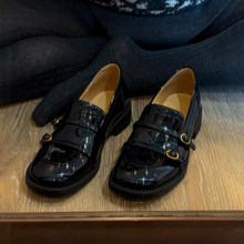 ܛƤ��~��ʽӢ���LܛƤ���СƤЬŮһ�_�Ř���Ь�A�^��ȹ�ӆ�Ь