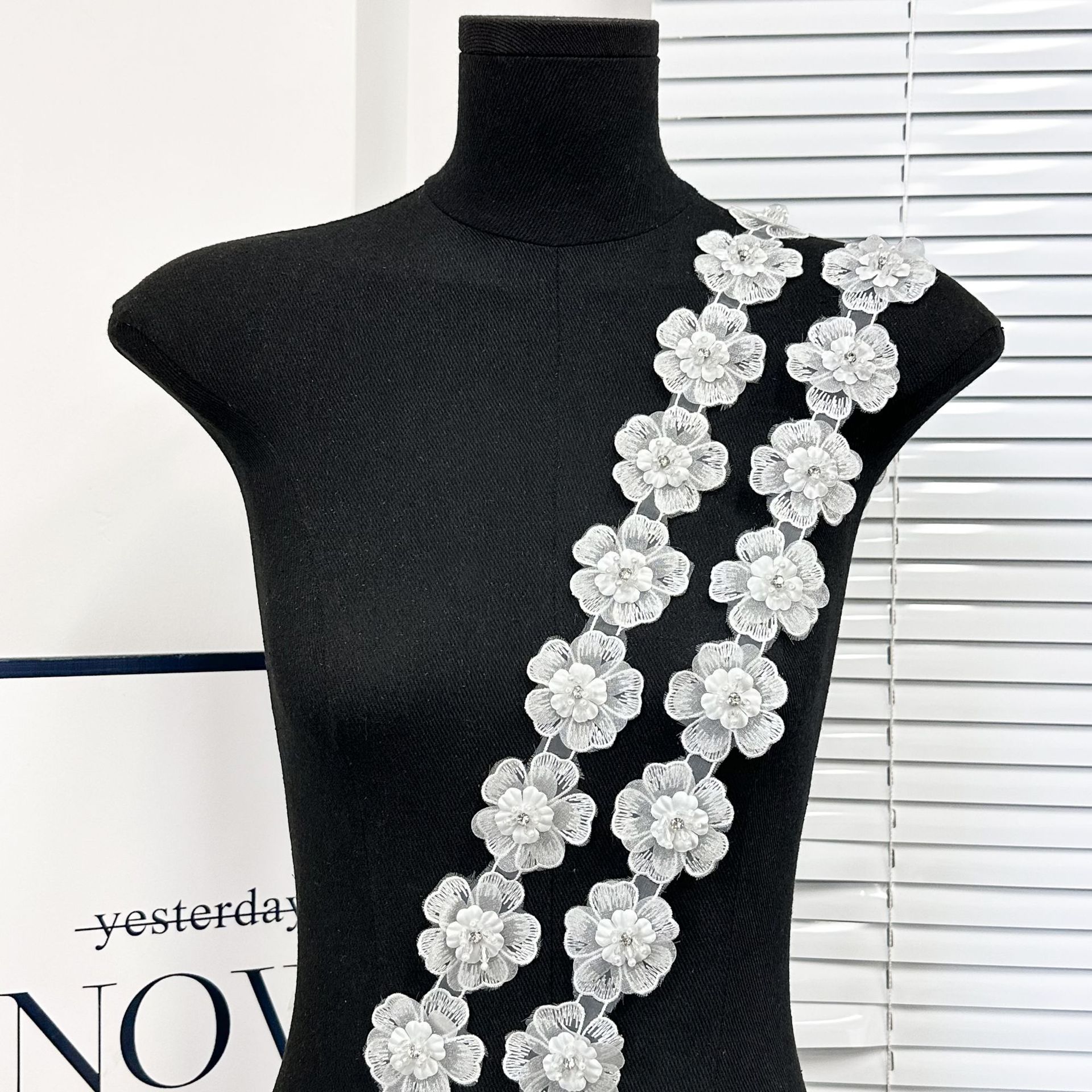 5cm de ancho de tres capas de ergena bordado flores encaje DIY accesorios de ropa vestido de boda ropa infantil accesorios de falda