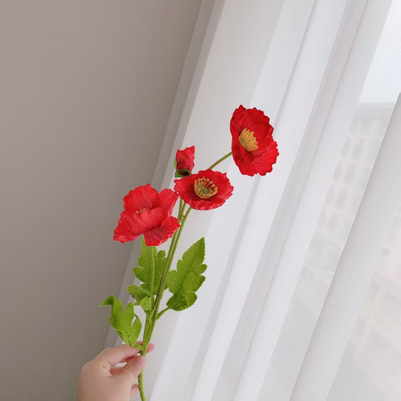 빨간색