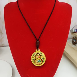 项坠;吊坠;胸饰