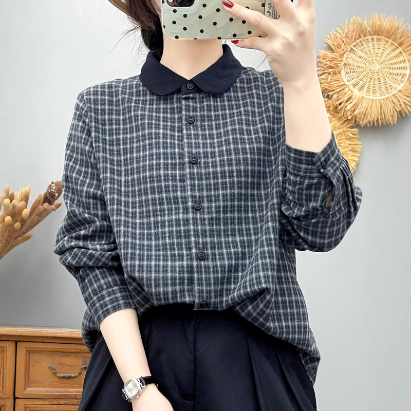 Pure Cotton Brushed Plaid Shirt for Women, Long-Sleeved, Vintage Style, Doll Collar, Soft and Skin-Friendly, Suitable for Layering as a Base Layer Top Pure Cotton Brushed Plaid Shirt for Women, Long-Sleeved, Vintage Style, Doll Collar, Soft and Skin-Friendly, Suitable for Layering as a Base Layer Top