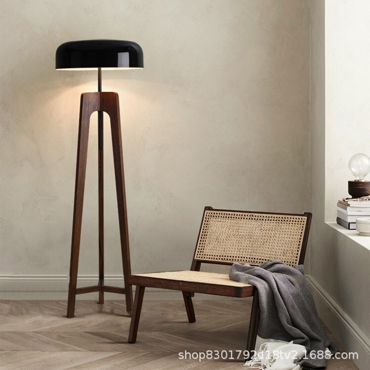 Cross-Border Hotel Bedroom Floor Lamp, Light Luxury Living Room Sofa Bedroom Tripod Wooden Floor Lamp, Walnut Wood Floor Lamp