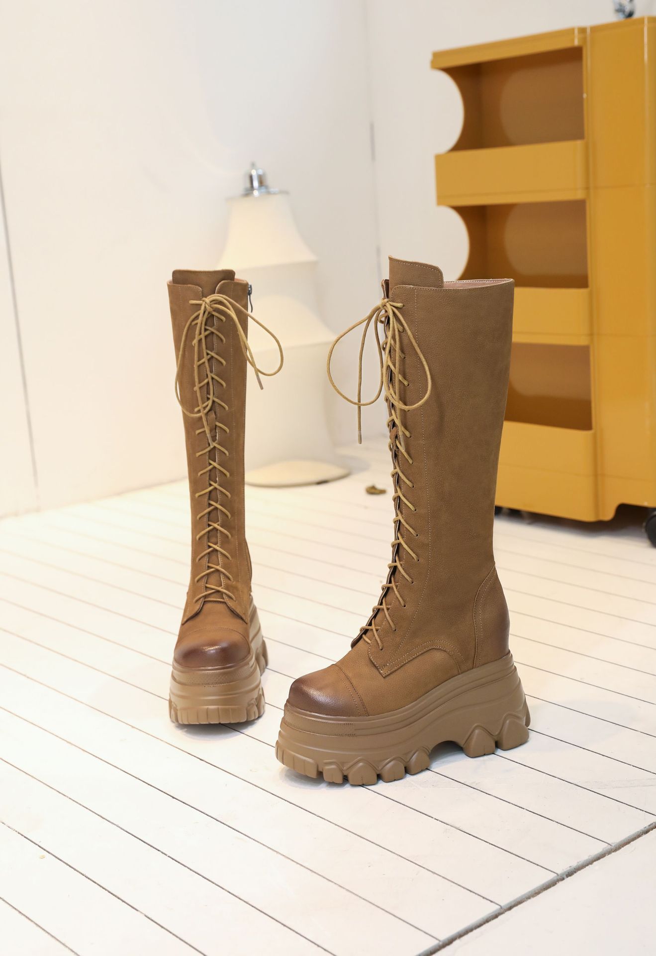 Boot nữ cổ cao ôm bắp chân gót 12 cm đế dày phong cách Anh quốc — Đen nhung chi tiết 14