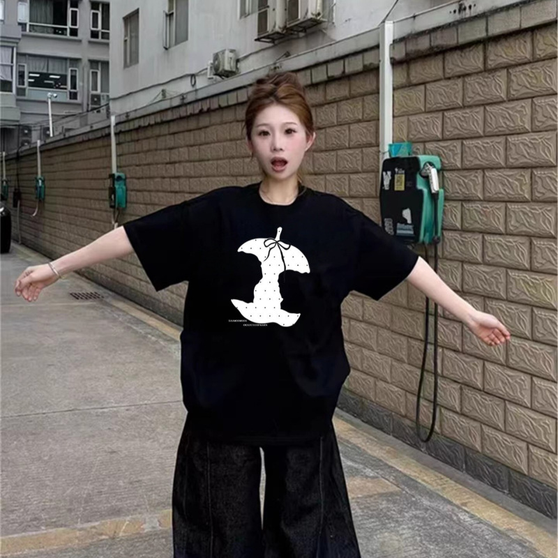 Black Pure Cotton Short-Sleeved T-Shirt for Women 2026 New Style Polka Dot Apple Creative Print Design Loose Top