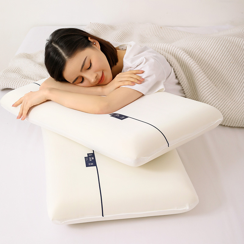 新型輪亜輪ホテルの同じタイプの記憶綿がゆっくりと一人の枕工場に戻ってきます。|undefined