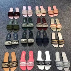 外国貿易高バージョンD家スリッパジャカード刺繍女性スリッパクラシックモデル羊皮一字型平底スリッパバッチ