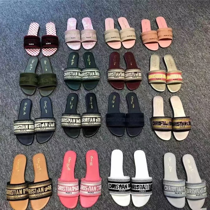 women's classic slippers with a strap flat
