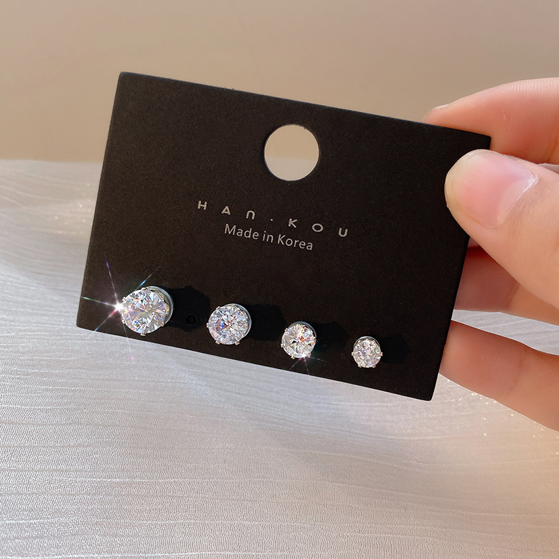 Shining zircon magnetic ear bone clip without ear hole 2022 new trend exquisite high sense cochlear clip earrings for women