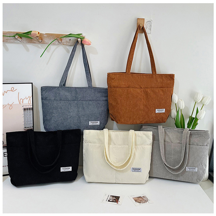 The fashionable and retro bucket bag for women, the new large-capacity versatile crossbody bag for women, and the trendy and elegant tote bag for women are selling well undefined