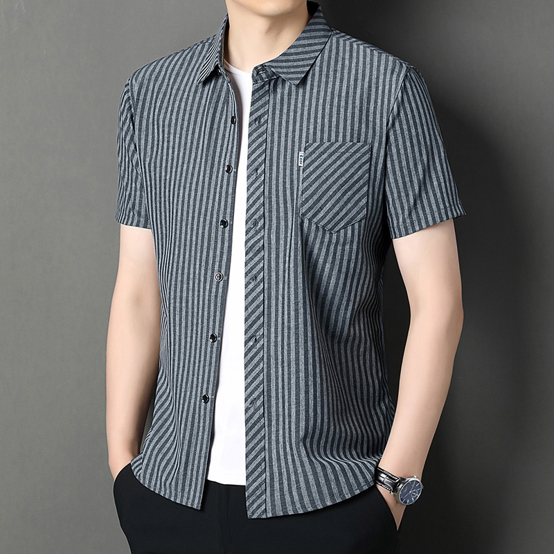 Summer Men's Short-Sleeve Striped Shirt for Middle-Aged Dads, Thin T-Shirt with Real Pockets, Men's Base Shirt