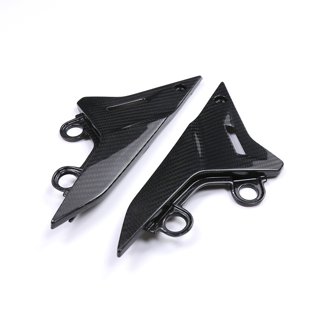 Suitable for CFMOTO spring wind 800NK sharp + modified carbon fiber shell accessories one-piece lower decorative plate cover