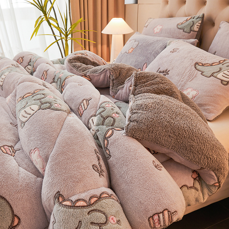 雪のベルベットの保温布団は芯の冬の羊のベルベットの学生寮に厚い綿を入れて牛乳のベルベットの厚い布団に覆われている