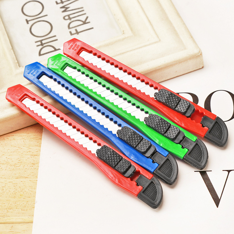 small size art knife 130 small size plastic wallpaper knife wallpaper knife wallpaper knife film knife cutting knife scraper