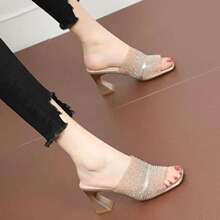 �W��ˮ�¶ֺ�߸���ЬŮһ����2025���¿��⴩�ָ��и�����ЬŮ��