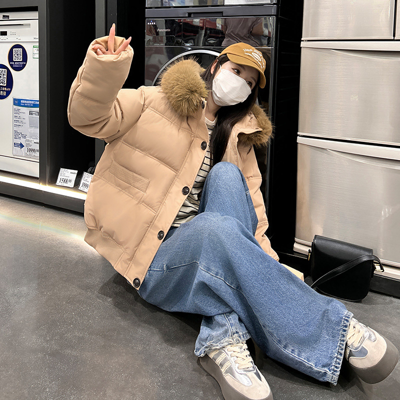 카키색