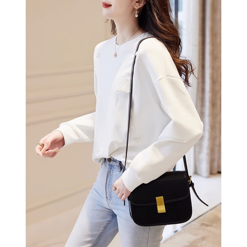 화이트 라운드 넥 스웨트 셔츠 여성의 2024 가을 새로운 자수 느슨한 풀오버 증오 캐주얼 탑 긴 소매 재킷