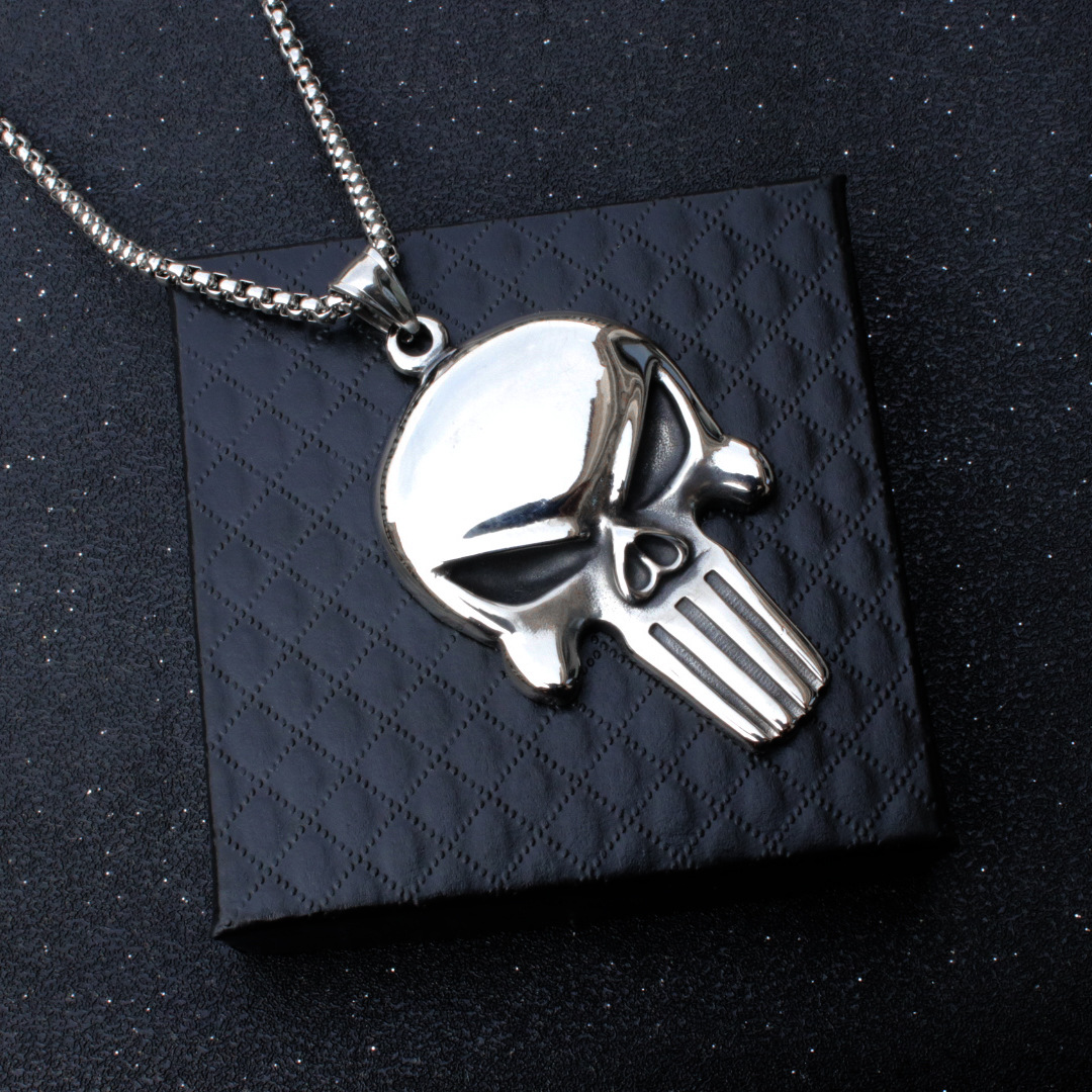 Comercio exterior joyería al por mayor de Europa y América retro punk cráneos hombres de acero de titanio colgante de acero inoxidable collar