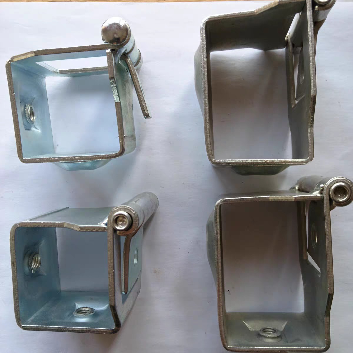 防护栏机器人配件仓库车间隔离网卡扣围栏40/50/60方管镀锌连接件