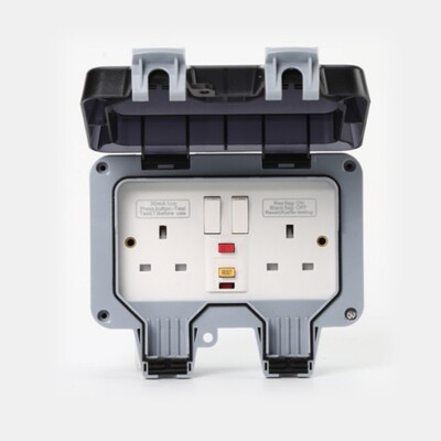 英規室外防水插座漏電保護插座兩位防濺盒IP66戶外開關插座盒新款