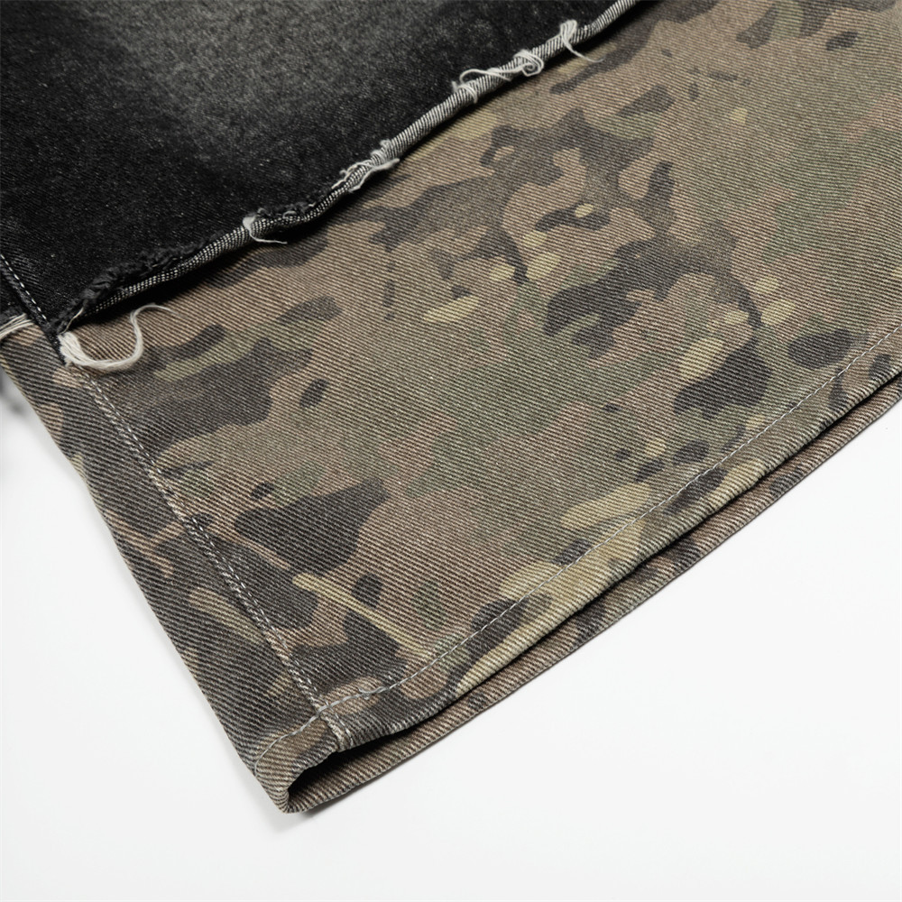 Pantaloncini di jeans camo patchwork da uomo effetto distressed_voghion.com