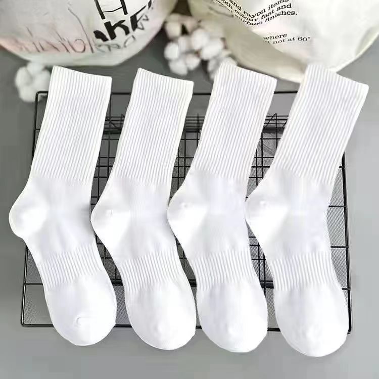黒と白のファッションの靴下の女子学生のストッキングの綿の靴下は春と秋の季節の女子学生の靴下の諸及び靴下業の女性の靴下の秋を卸売りします。|undefined