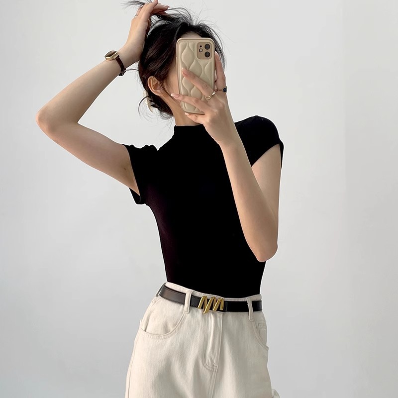 검은색