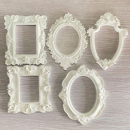 Mini golden small photo frame photo props, ins retro European photo frame relief, manicure and earrings photo props