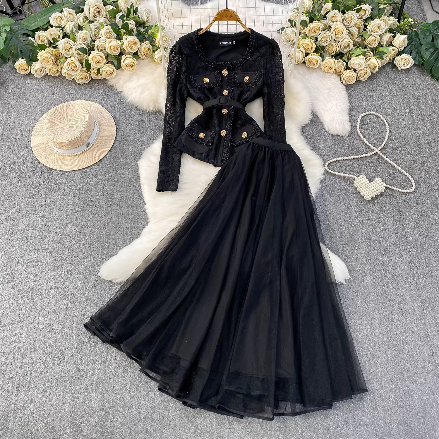 Lace woven metal elegant coat with a round collar