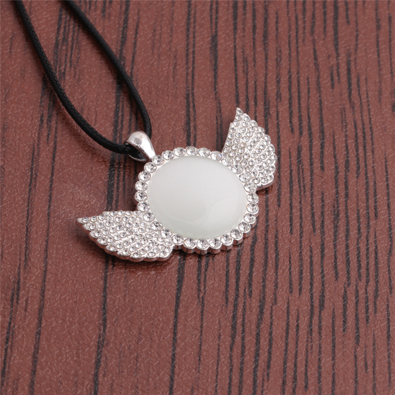 Fashion Diamond Opal Wing Pendant Necklacepicture11