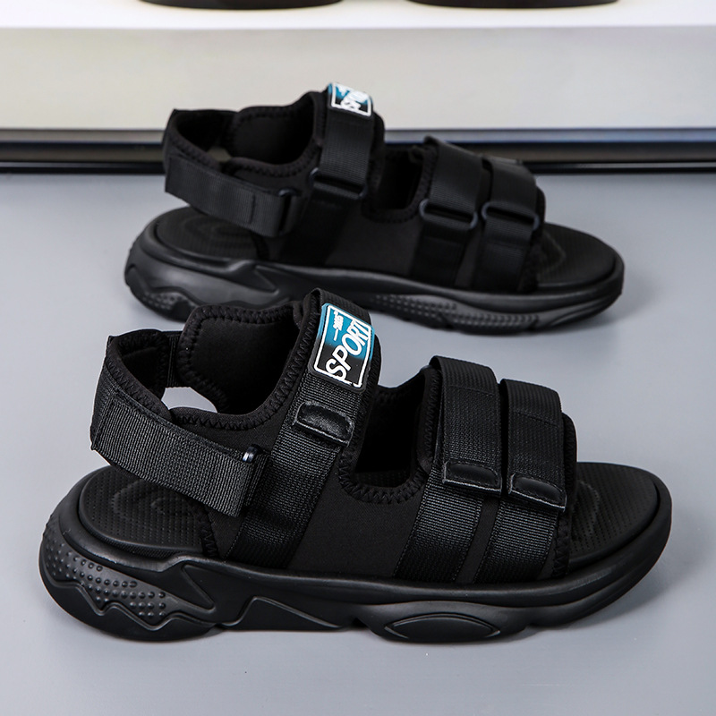 Hombres 2024 nuevos zapatos de playa de soleas gruesas de verano para jóvenes sandalias deportivas al aire libre para conducir