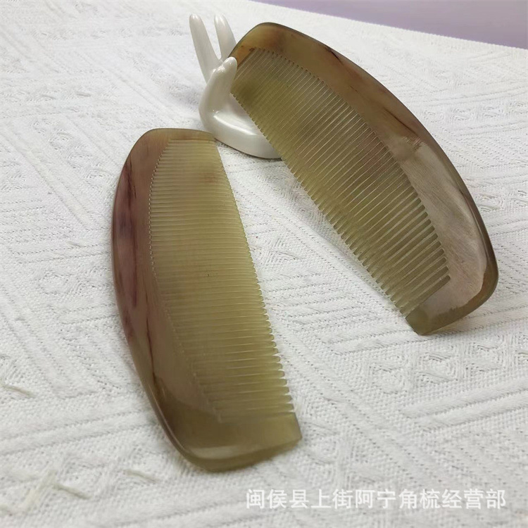 Natural Goat Horn Comb 18cm Wide Tooth Massage Comb for Scalp Meridian Care and Gua Sha key features