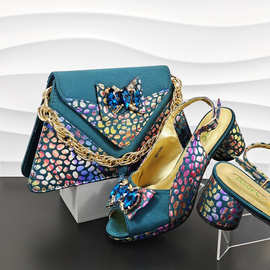 湖水蓝鞋包套装蝴蝶结水钻6cm粗跟高跟鞋配手拿包手拎包