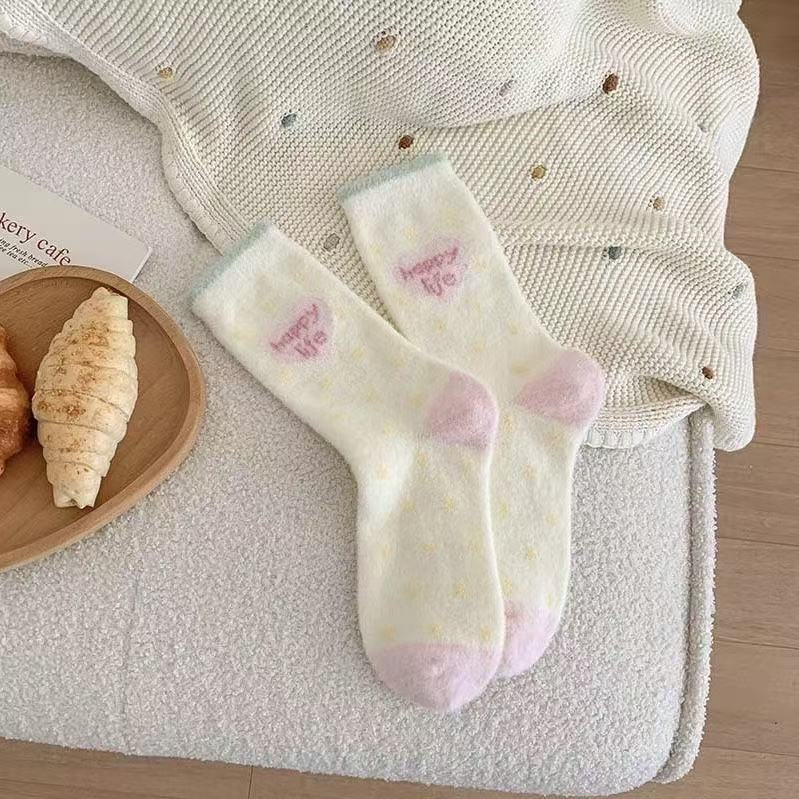 Calcetines de nieve de felpa de coral de media caña para mujer, diseño de pata de gato, gruesos para mayor calidez, calcetines de casa para mujer, de otoño e invierno. image 34