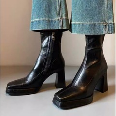 本革のフランス式の小さい衆のハイヒールのやせている靴の方頭の防水台のショートブーツの女性はやせている小さい背の弾力性の靴の小さい裸の靴を現します。