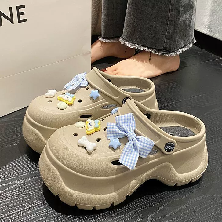 Thick-soled EVA Crocs Women's Summer Outerwear 2024 New Platform Soled Beach Baotou Half Slippers Women