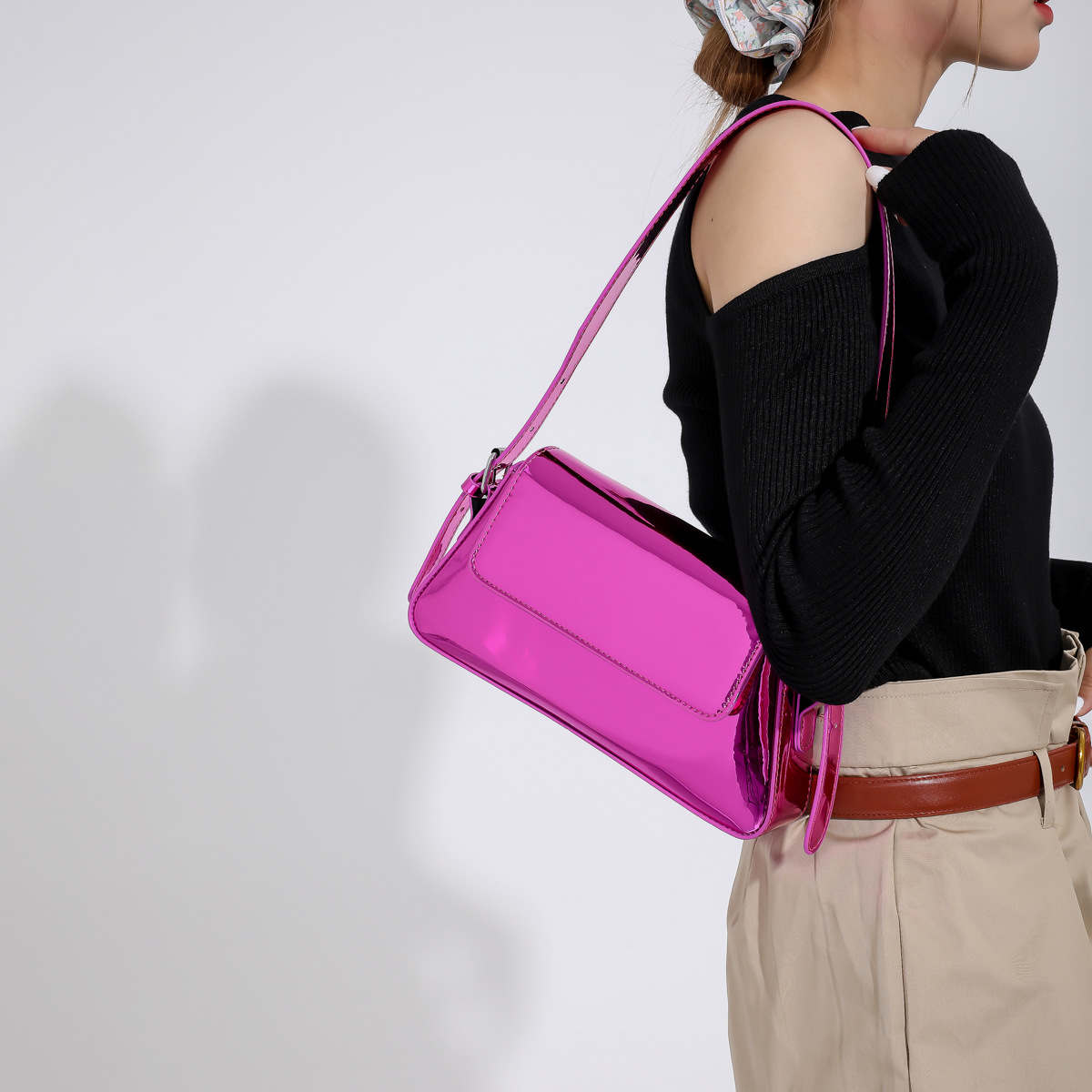 2024 nuevo bolso de nicho para mujer verano de alta gama moda bolso de axila ocio de cercanías pu bolso de hombro bolso de palo francés
