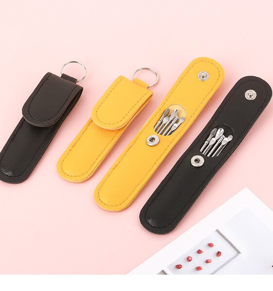 Handheld ear picking for home use