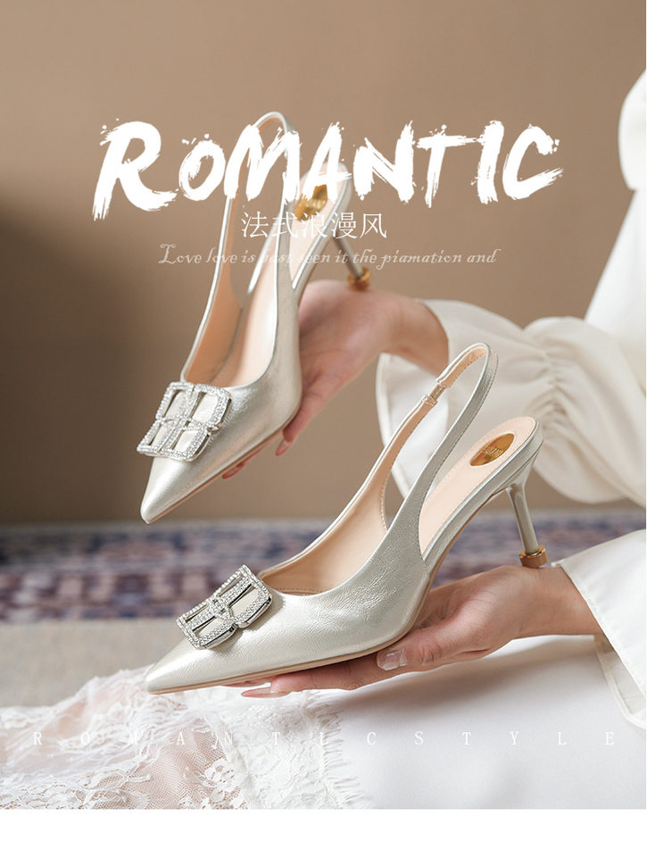 Sandal nữ cao gót mũi nhọn bít mũi đính đá chữ cái quai ngang thanh lịch, gót 6–8 cm — Vàng nhạt, màu đen chi tiết 2