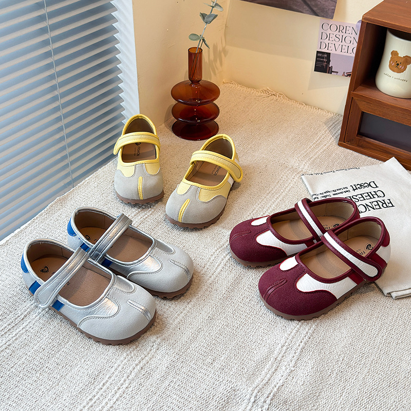 2025 Spring and Summer Girls' Soft-Soled Retro Split-Toe Kidsren's Leather Shoes Mary Jane Shoes with Shallow Mouth Ballet Shoes