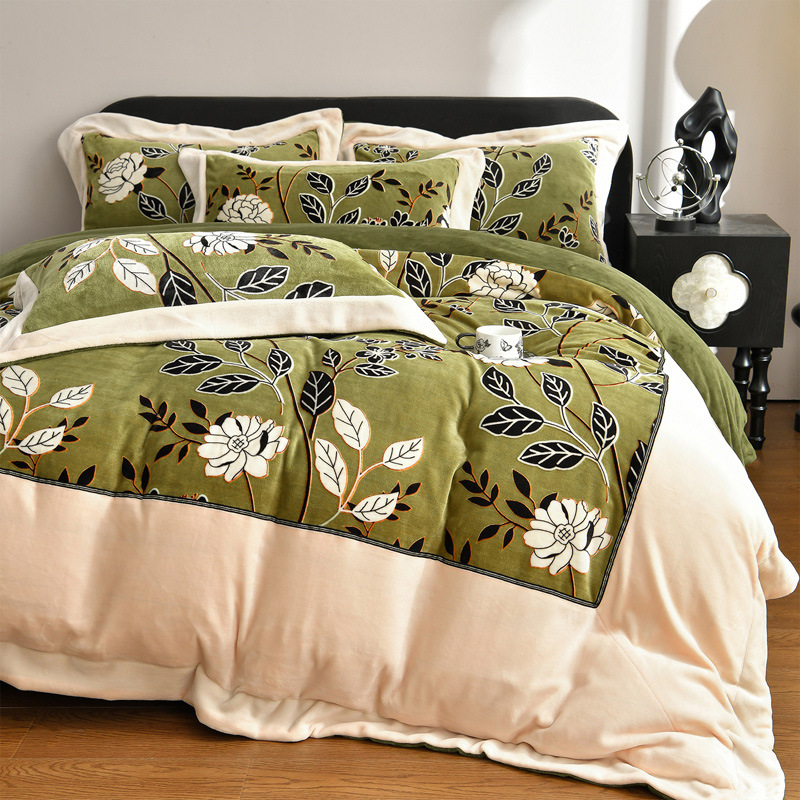 秋冬加厚雕花婴儿绒四件套刺绣牛奶绒双面高克重保暖宝宝绒4件套