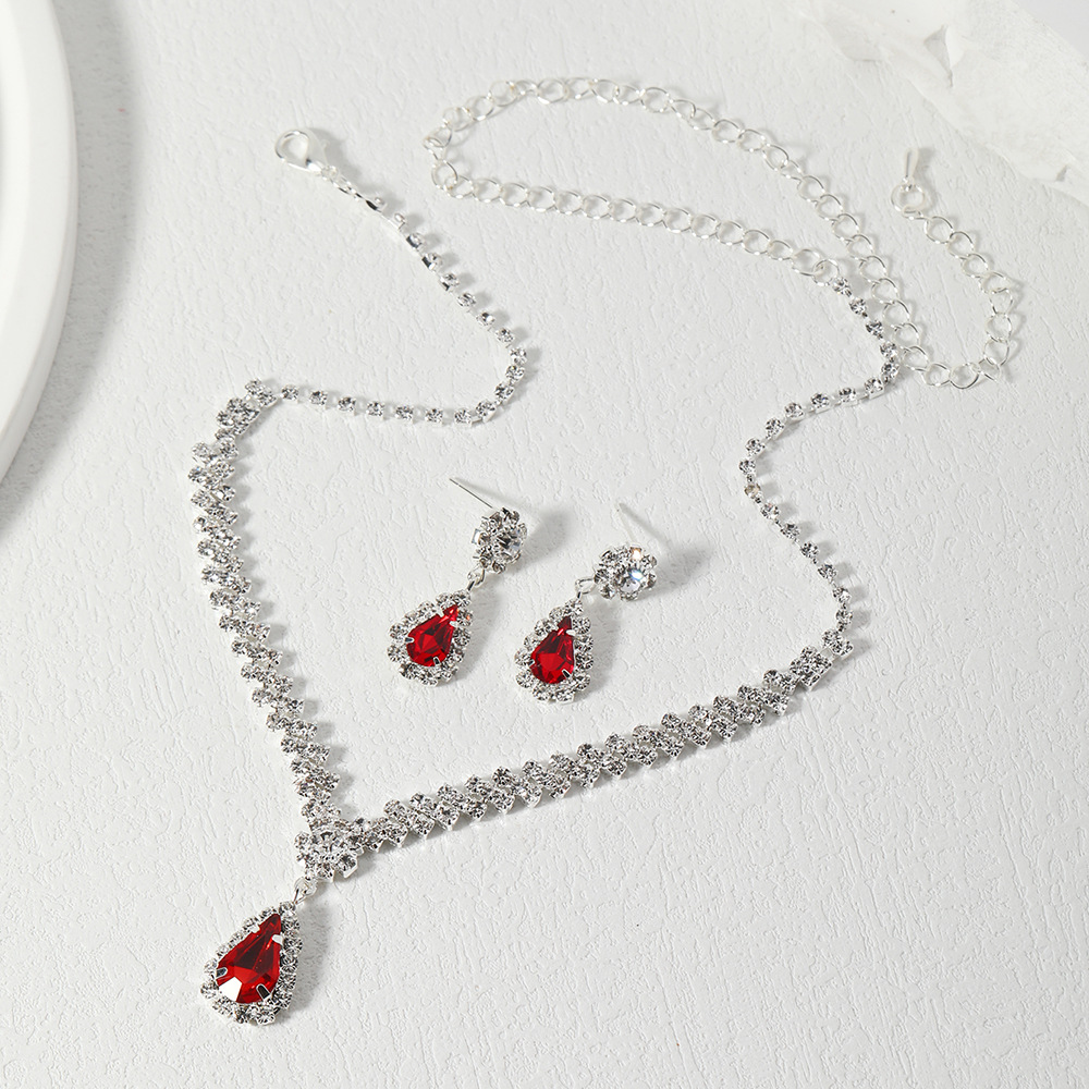 Nuevo clásico simple en forma de gota rojo collar de diamantes de imitación pendientes cadena