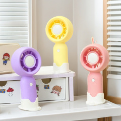 3 スピードの小さな新鮮なキャンディーカラーの学生ハンドヘルドミニ扇風機、ベース携帯電話ホルダー付きオフィス小型ファン
