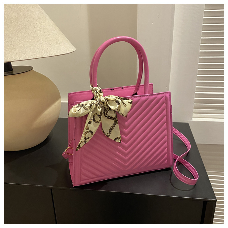 Estilo coreano de moda simple bolso de las mujeres de alta textura de invierno Nuevo diseño nicho bolso de gran capacidad bolsa de mensajero