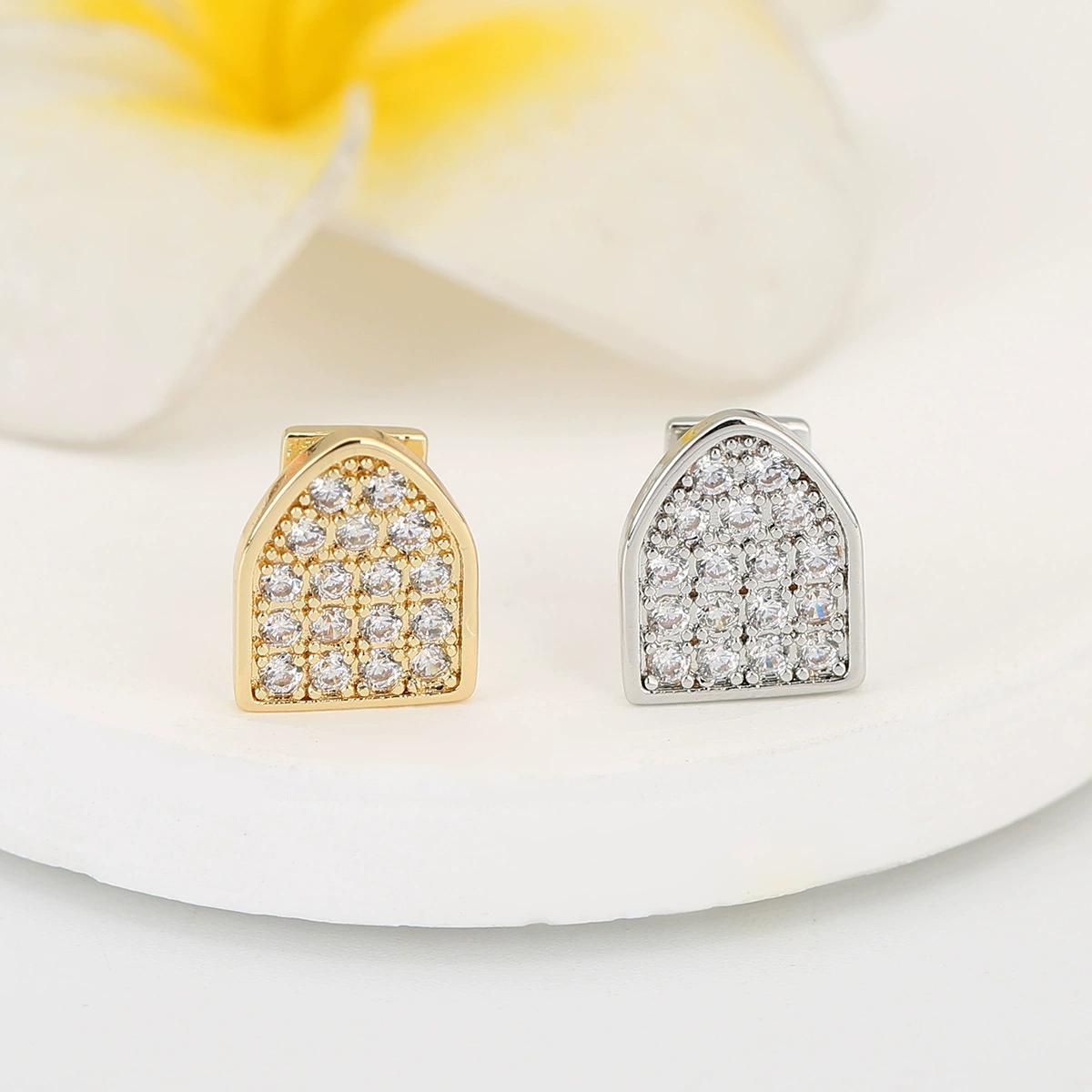 Амазонка Горячие зубные украшения один бриллиант брекет teeth grills модный хип-хоп тренд зубной орнамент