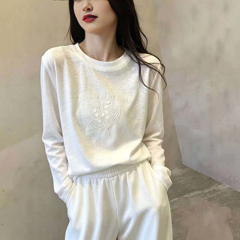 Embroidered long-sleeve T-shirt for women, loose fit, round neck, white, new spring/autumn style, casual versatile top Embroidered long-sleeve T-shirt for women, loose fit, round neck, white, new spring/autumn style, casual versatile top