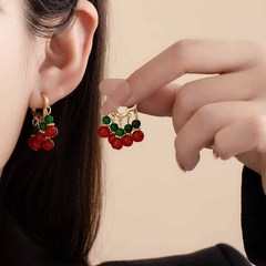 新しい中国式の宮廷風の数珠のイヤリングの女性の軽くて豪華な復古の高級感の耳は周囲の顔を現して顔の小さい耳のボタンを現します。