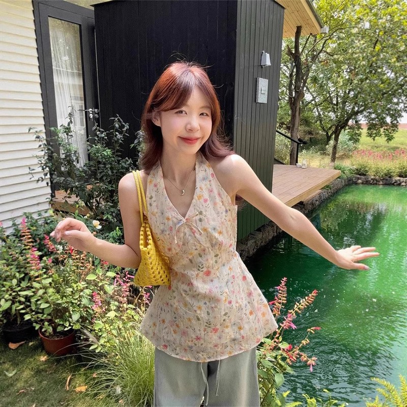 韓国の甘いスタイルの年齢を減らす花柄ホルターネックキャミソール女性の夏の新しいスリムVネックバックレスノースリーブトップ|undefined