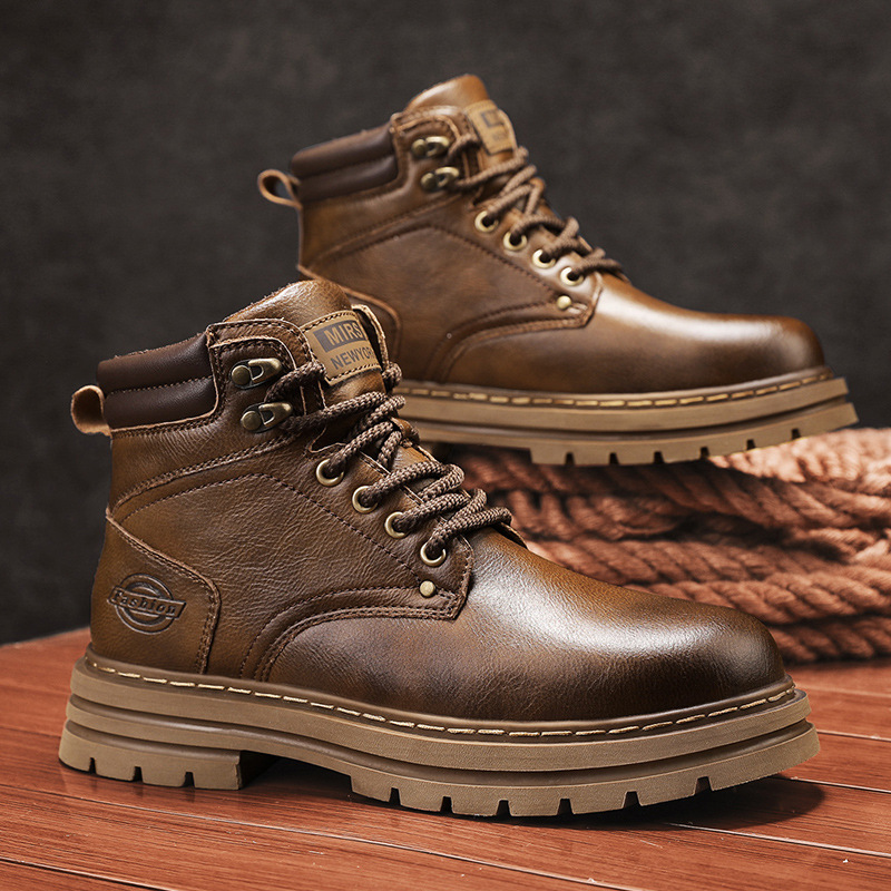 2025 otoño y invierno nuevos hombres botas de cuero casuales al aire libre botas Martin calientes para calentar el uso de zapatos altos