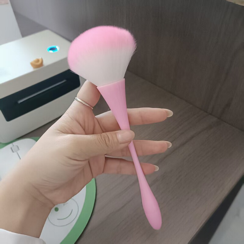 Soft Pink Small Waist-Shaped Soft-Bristled Makeup Brush, Nail Dust Brush, Nail Brush, Blush Brush, Loose Powder Brush, in Stock and Ready to Ship