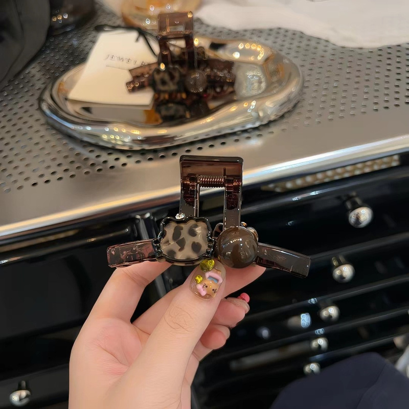 Korean Dongdaemun Leopard Print Cat-Shaped Medium-Sized Hair Clip, Stylish and Versatile, for Half-Up Hairstyles, Shark Clip Korean Dongdaemun Leopard Print Cat-Shaped Medium-Sized Hair Clip, Stylish and Versatile, for Half-Up Hairstyles, Shark Clip